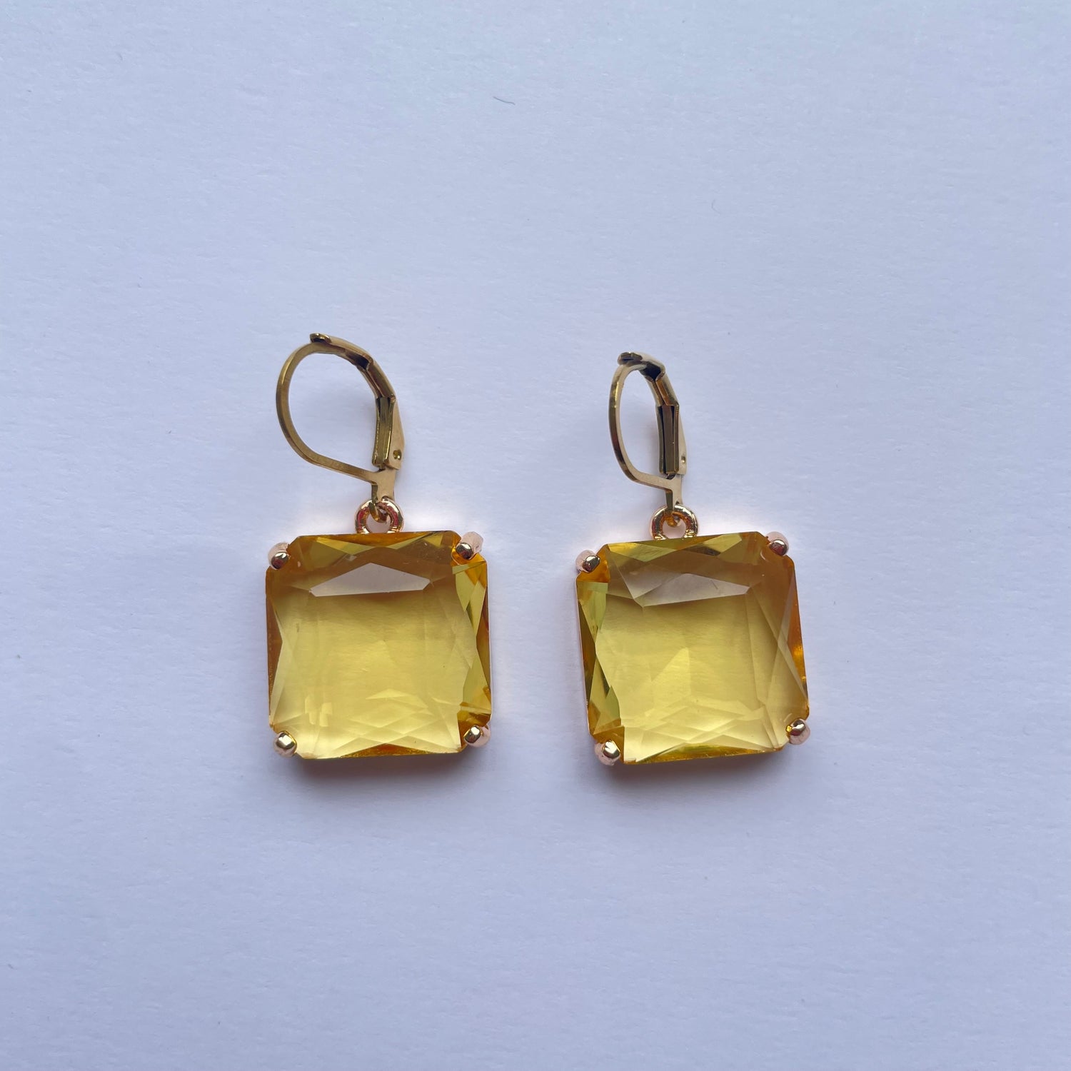 Pendientes Cortos Piedra