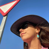 Pendientes largos de Cerámica Siciliana corazón ardiente turquesa  y Piedra natural Volcánica negra de Marardi